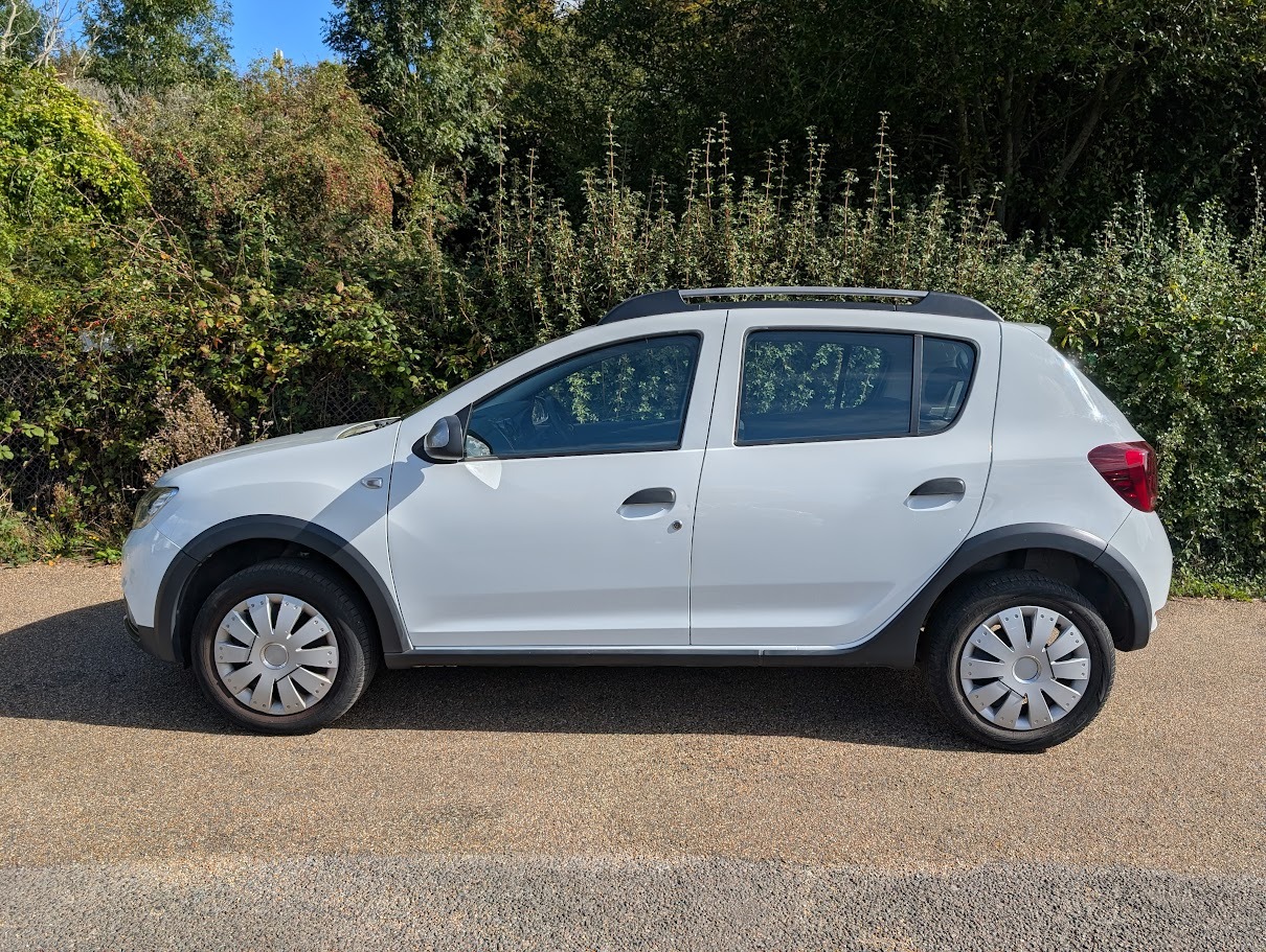 Used Dacia Sandero Stepway 2017 for sale - 76064580: Photo 5