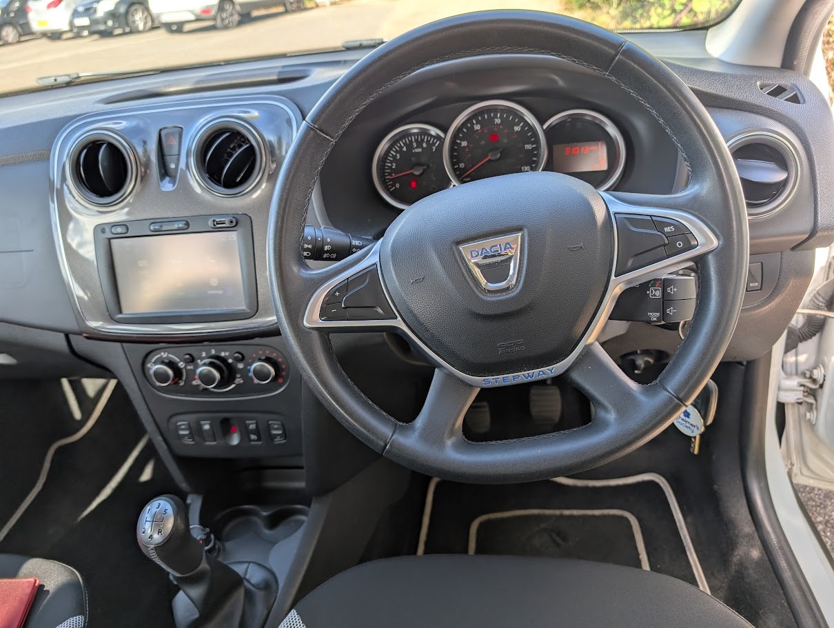 Used Dacia Sandero Stepway 2017 for sale - 76064580: Photo 8