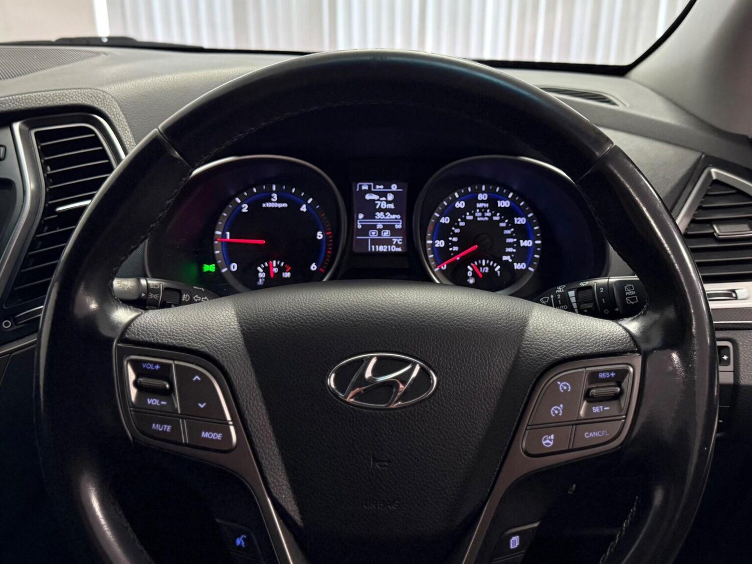 Used Hyundai Santa Fe 2014 for sale - 78182950: Photo 13