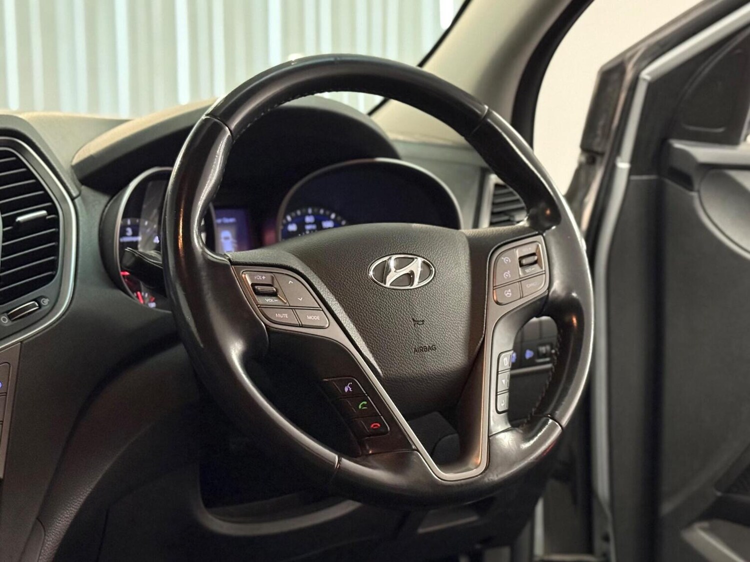 Used Hyundai Santa Fe 2014 for sale - 78182950: Photo 14