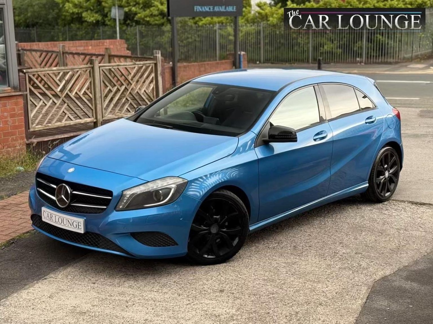 Used Mercedes-Benz A-Class 2013 for sale - 76421856: Photo 2