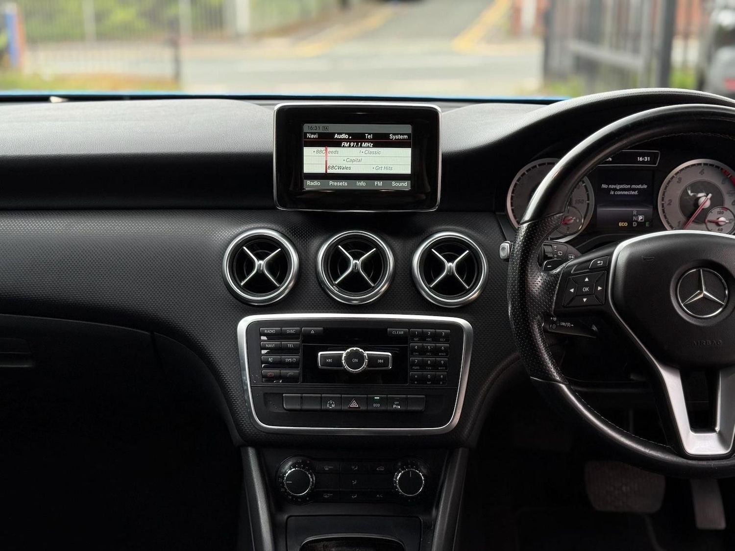 Used Mercedes-Benz A-Class 2013 for sale - 76421856: Photo 20