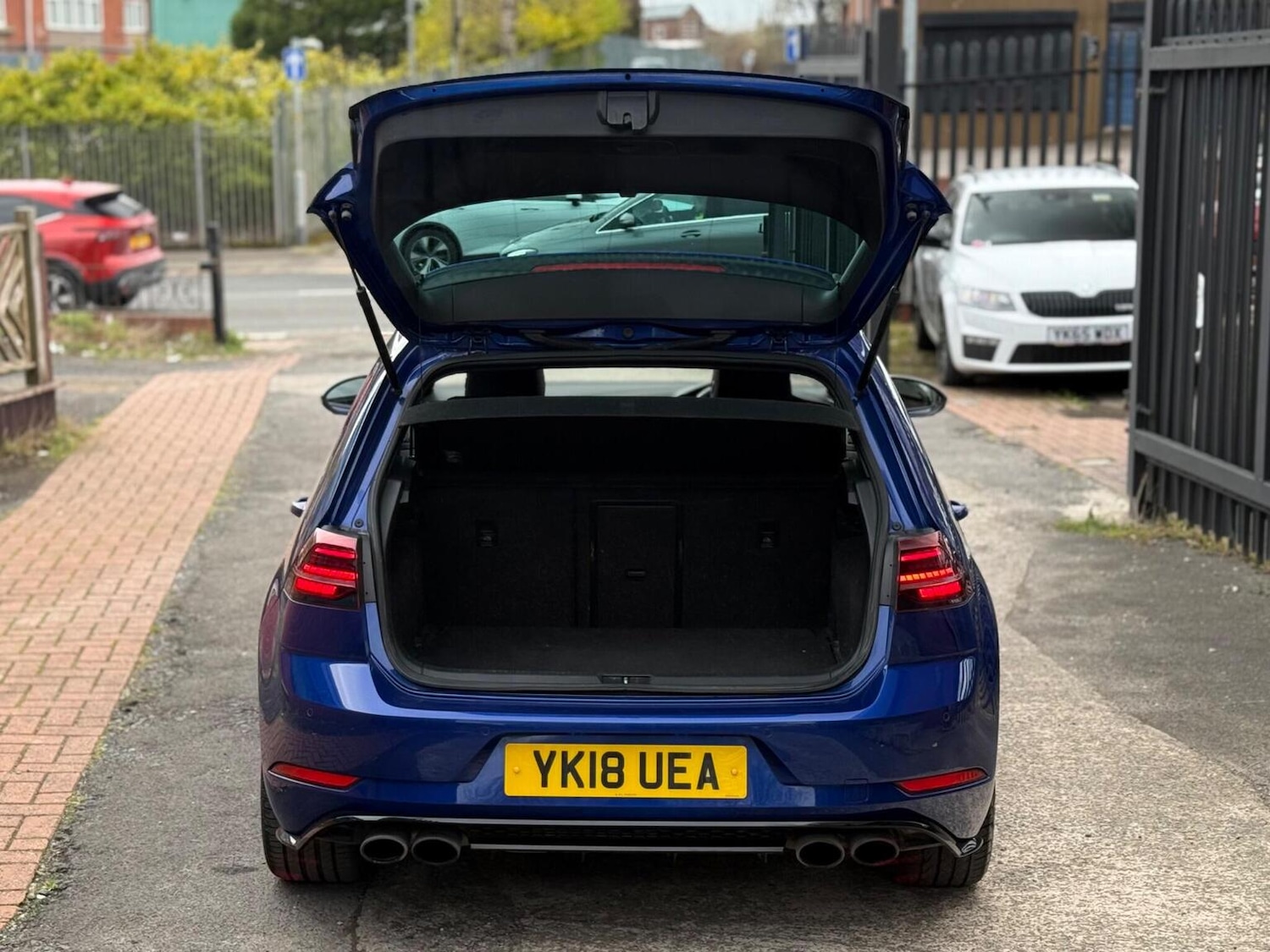 Used Volkswagen Golf 2018 for sale - 78038925: Photo 12