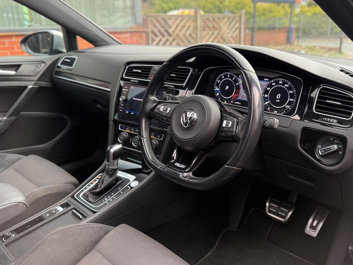 Used Volkswagen Golf 2018 for sale - 78038925: Photo 23