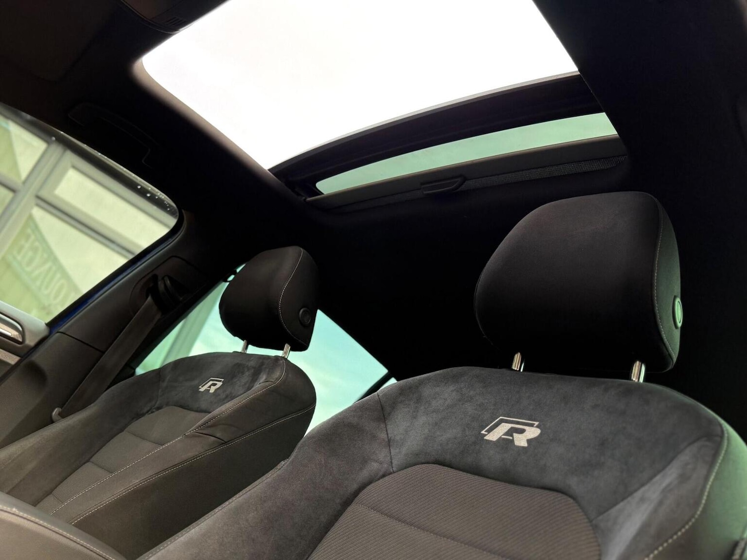 Used Volkswagen Golf 2018 for sale - 78038925: Photo 3