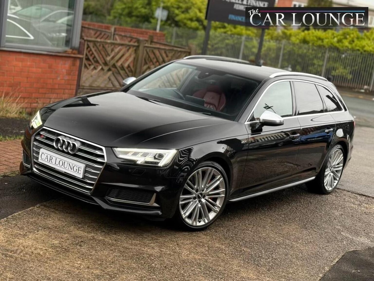Used Audi A4 2018 for sale - 76982715: Photo 1