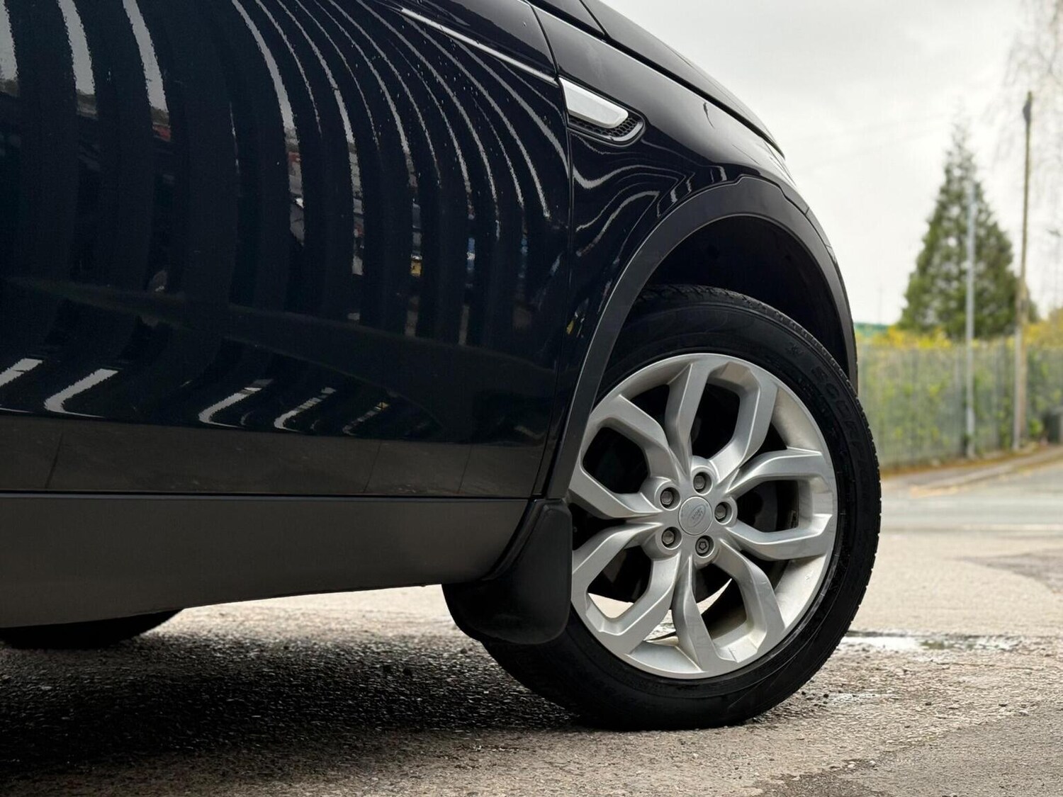 Used Land Rover Discovery Sport 2016 for sale - 78218006: Photo 10