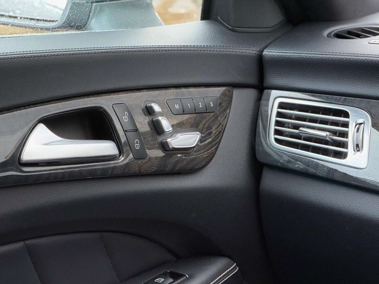 Used Mercedes-Benz CLS 2015 for sale - 77807103: Photo 20