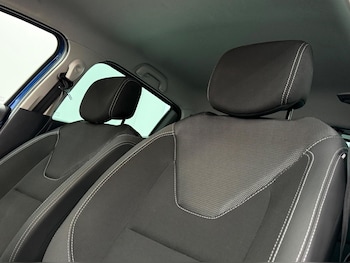 Used Renault Clio 2018 for sale - 79540449: Photo