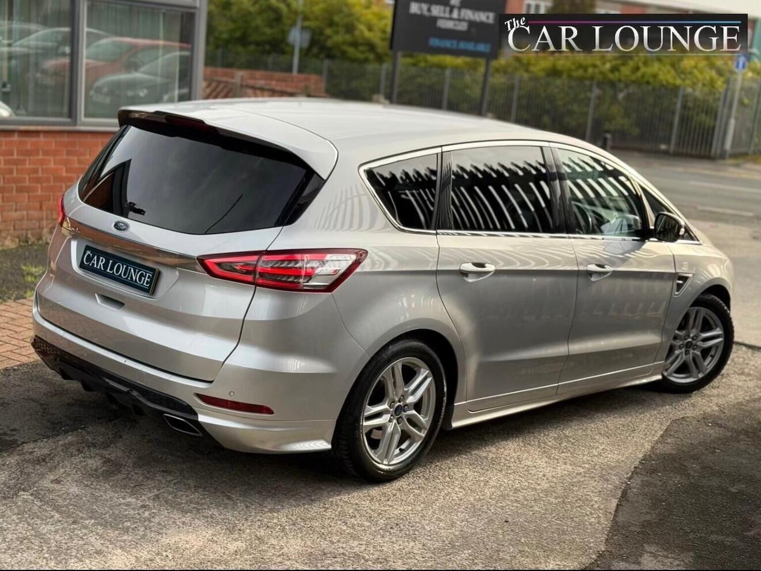 Used Ford S-Max 2016 for sale - 77584549: Photo 2