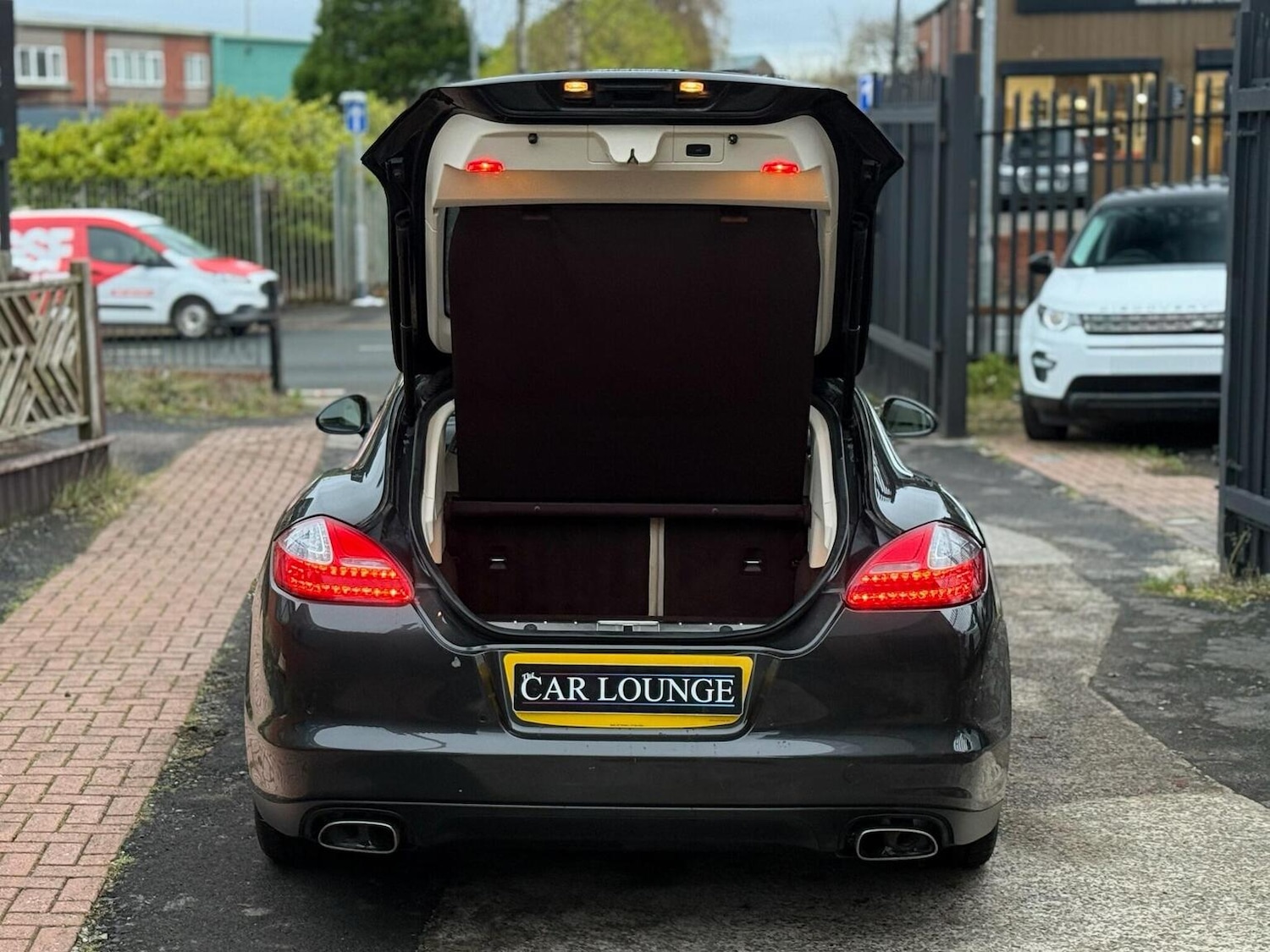 Used Mercedes-Benz C Class 2017 for sale - 76979542: Photo 9