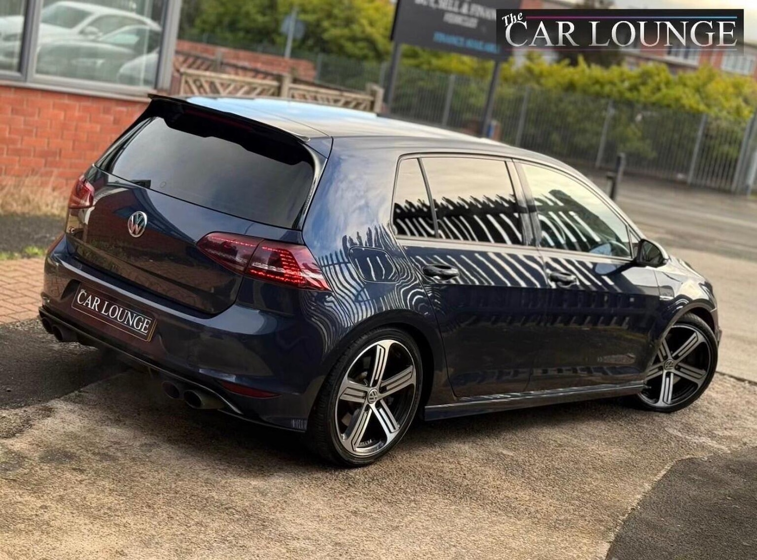 Used Volkswagen Golf 2015 for sale - 77438364: Photo 2