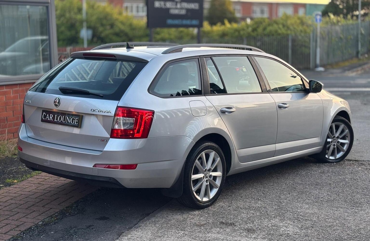 Used Skoda Octavia 2014 for sale - 76611384: Photo 1