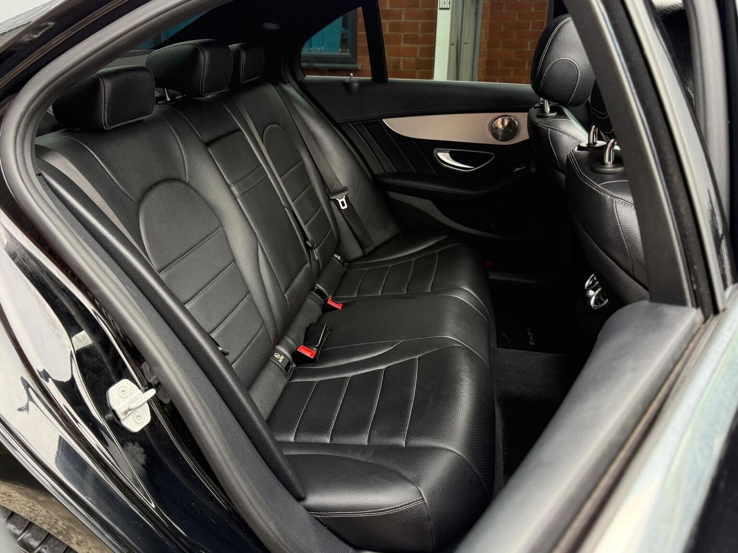 Used Mercedes-Benz C Class 2015 for sale - 77535941: Photo 12