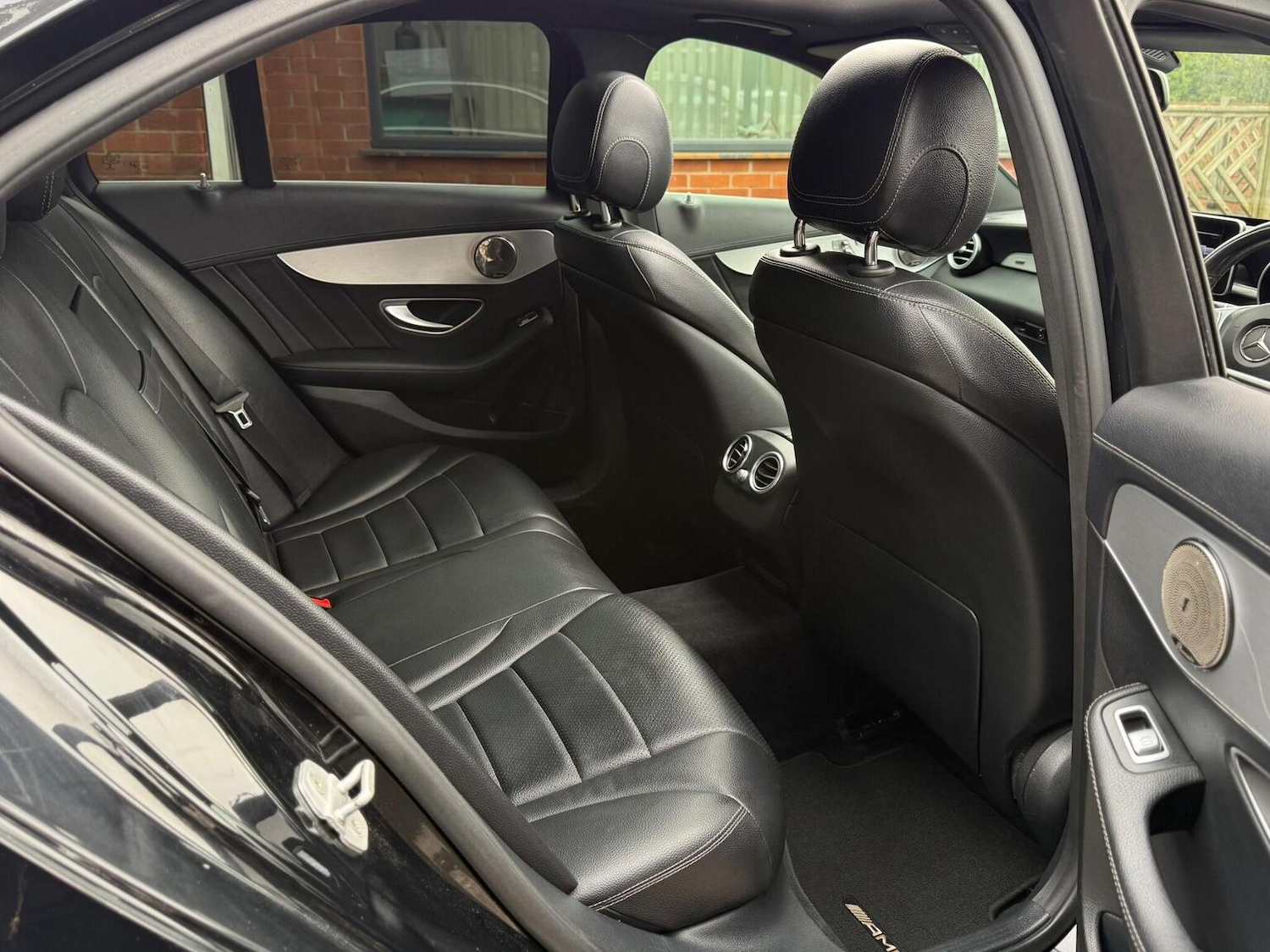 Used Mercedes-Benz C Class 2015 for sale - 77535941: Photo 13