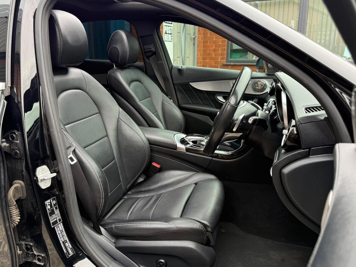 Used Mercedes-Benz C Class 2015 for sale - 77535941: Photo 14