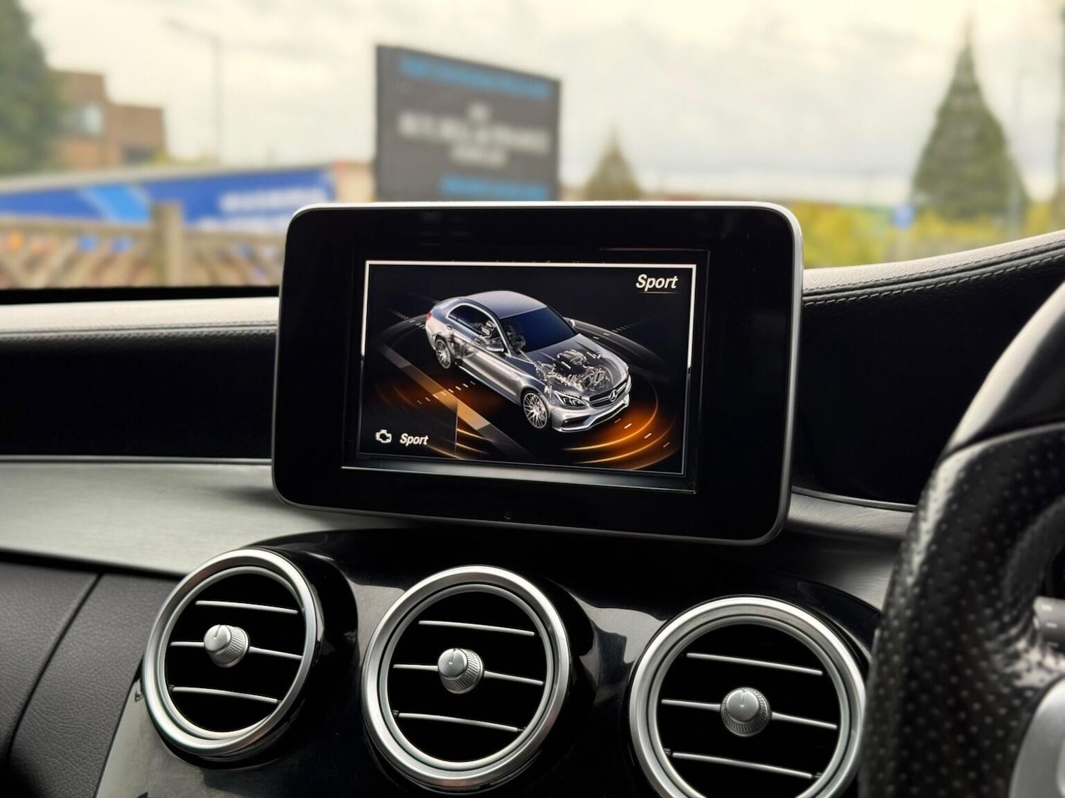 Used Mercedes-Benz C Class 2015 for sale - 77535941: Photo 25