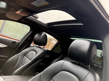 Used Mercedes-Benz C Class 2015 for sale - 77535941: Photo