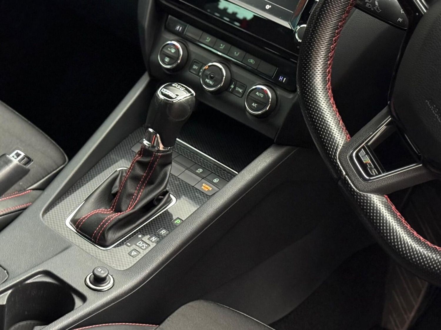 Used Skoda Octavia 2015 for sale - 77851286: Photo 17