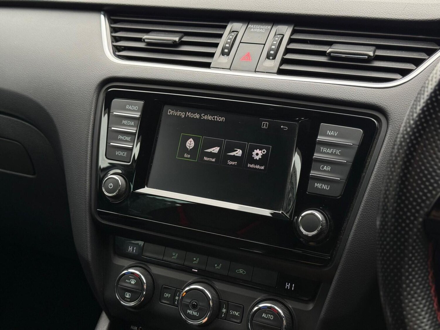 Used Skoda Octavia 2015 for sale - 77851286: Photo 25