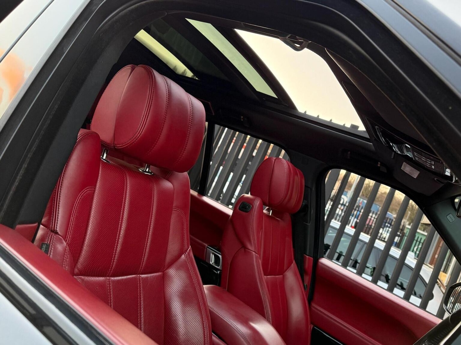 Used Land Rover Range Rover 2014 for sale - 76911112: Photo 3