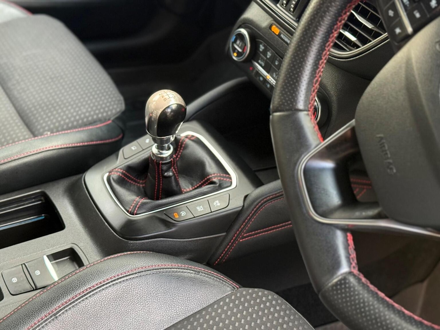 Used Ford Focus 2019 for sale - 76669173: Photo 16