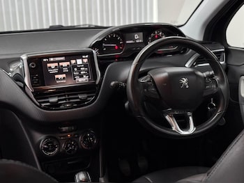 Used Peugeot 2008 2015 for sale - 79143575: Photo