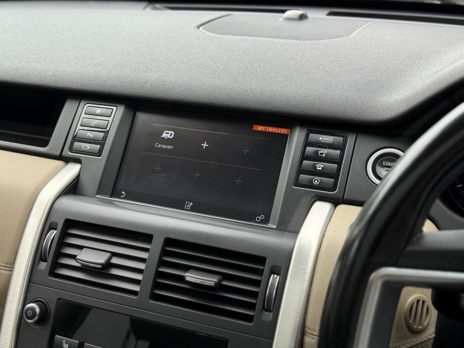 Used Land Rover Discovery Sport 2016 for sale - 76793778: Photo 34