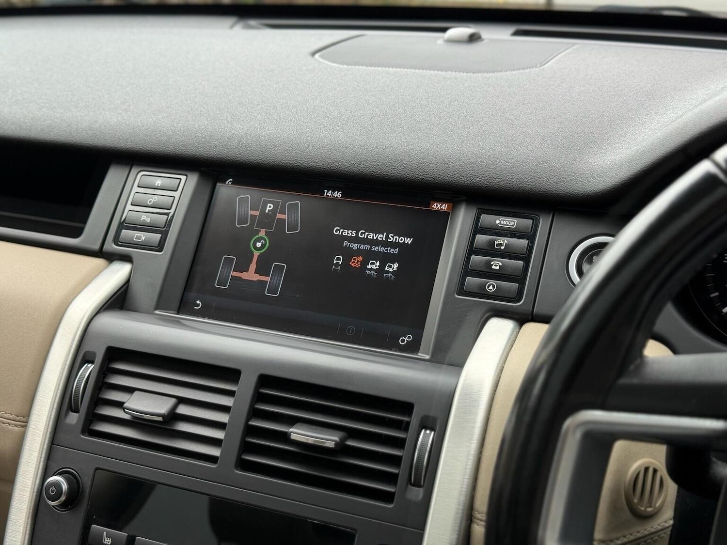 Used Land Rover Discovery Sport 2016 for sale - 76793778: Photo 36