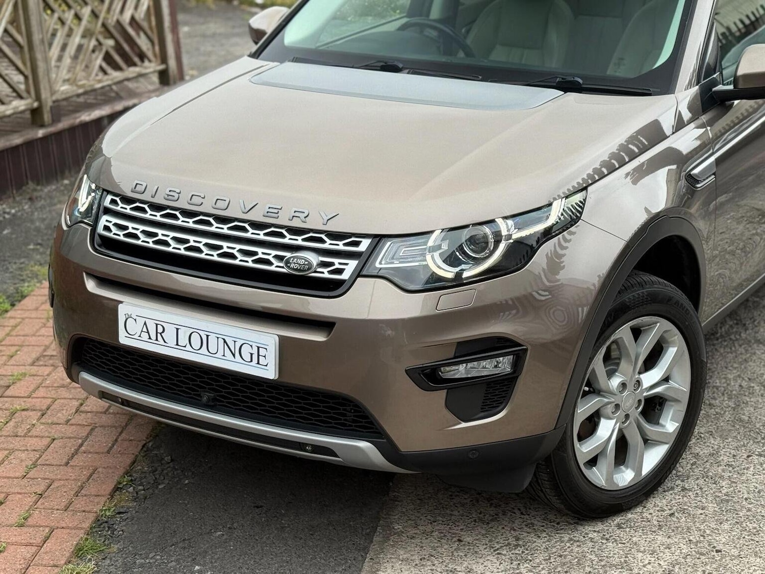 Used Land Rover Discovery Sport 2016 for sale - 76793778: Photo 5