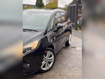Used Vauxhall Zafira 2016 for sale - 76560080: Photo