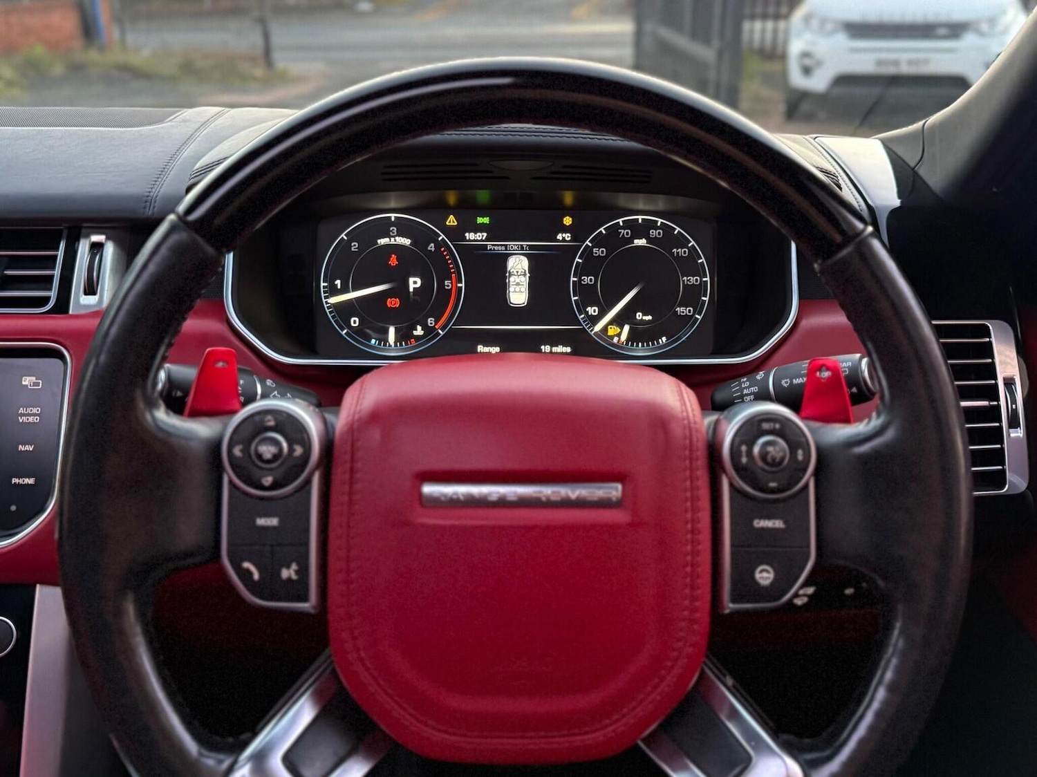 Used Land Rover Range Rover 2014 for sale - 76699310: Photo 24