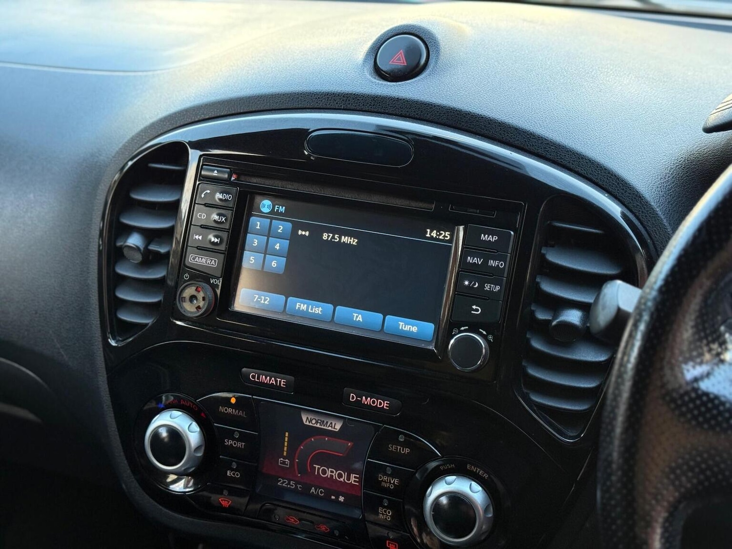 Used Nissan Juke 2014 for sale - 76571056: Photo 16