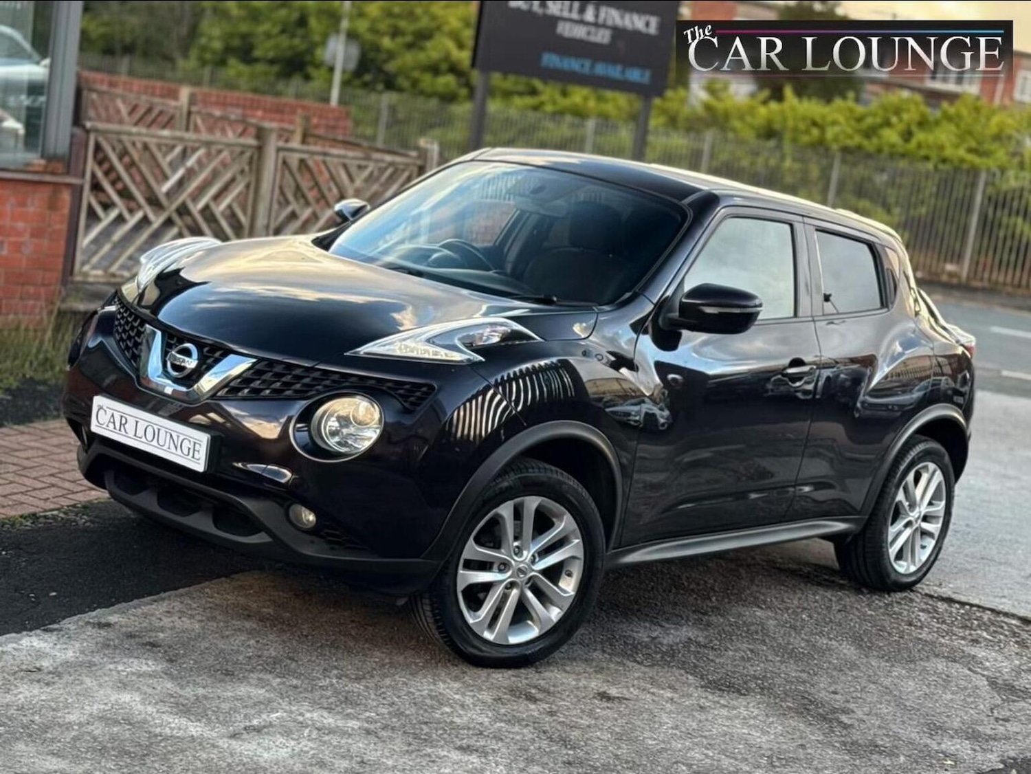 Used Nissan Juke 2014 for sale - 76571056: Photo 2