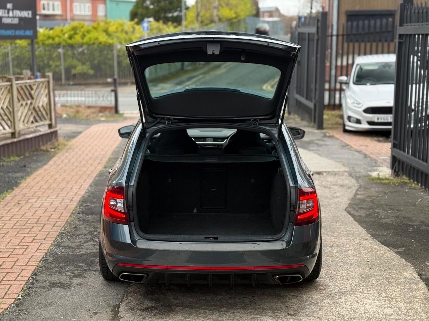 Used Skoda Octavia 2017 for sale - 77643792: Photo 11