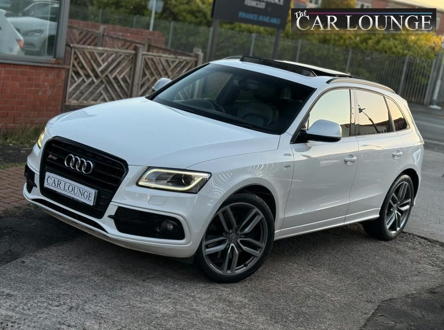 Used Audi SQ5 2015 for sale - 76649830: Photo 2