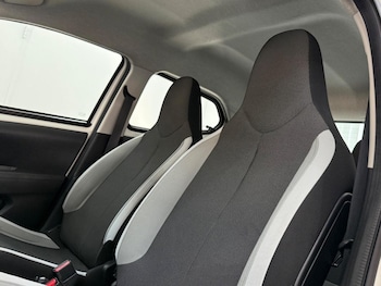 Used Toyota AYGO 2016 for sale - 79271677: Photo