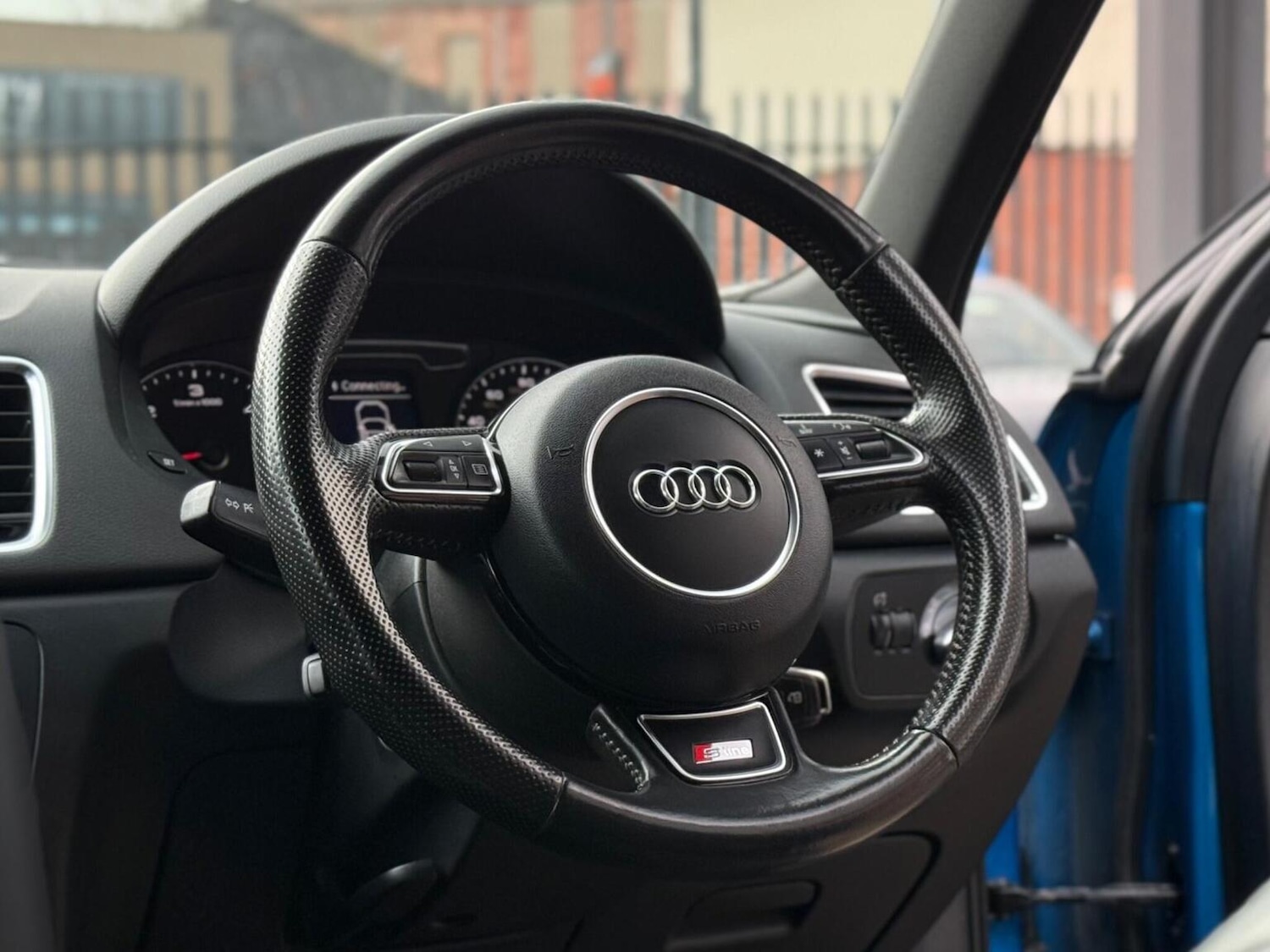 Used Audi Q3 2015 for sale - 76863824: Photo 19