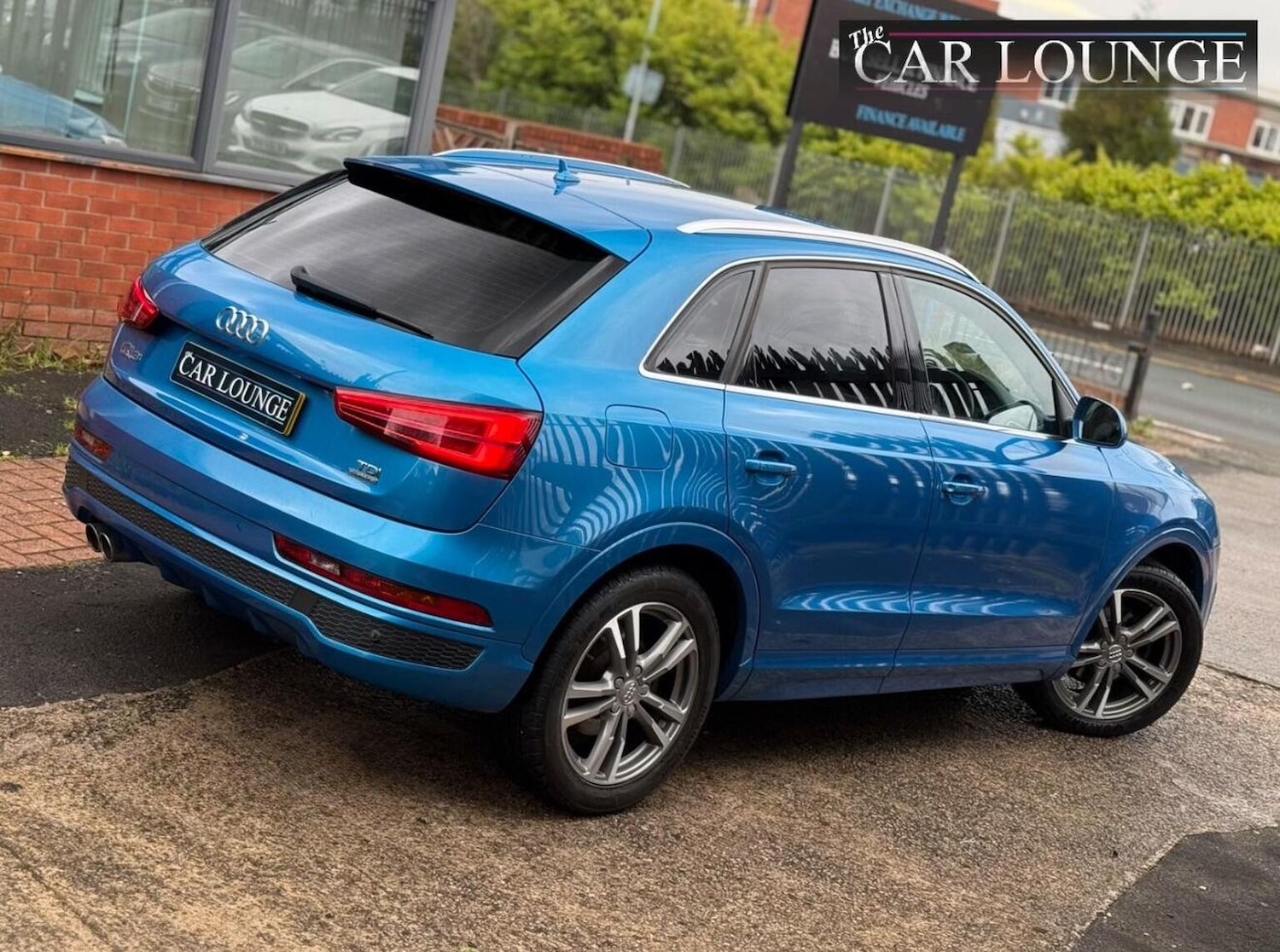 Used Audi Q3 2015 for sale - 76863824: Photo 2