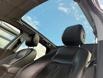 Used Land Rover Discovery Sport 2017 for sale - 78300452: Photo