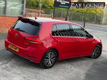 Used Volkswagen Golf 2018 for sale - 79633962: Photo