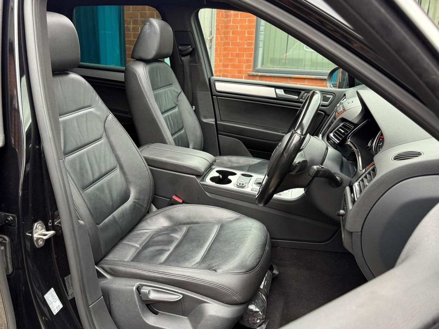 Used Volkswagen Touareg 2014 for sale - 76205640: Photo 15