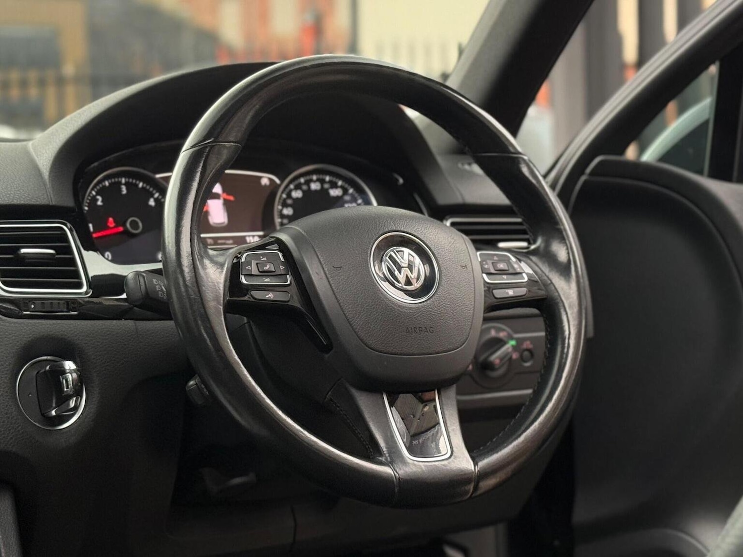 Used Volkswagen Touareg 2014 for sale - 76205640: Photo 19