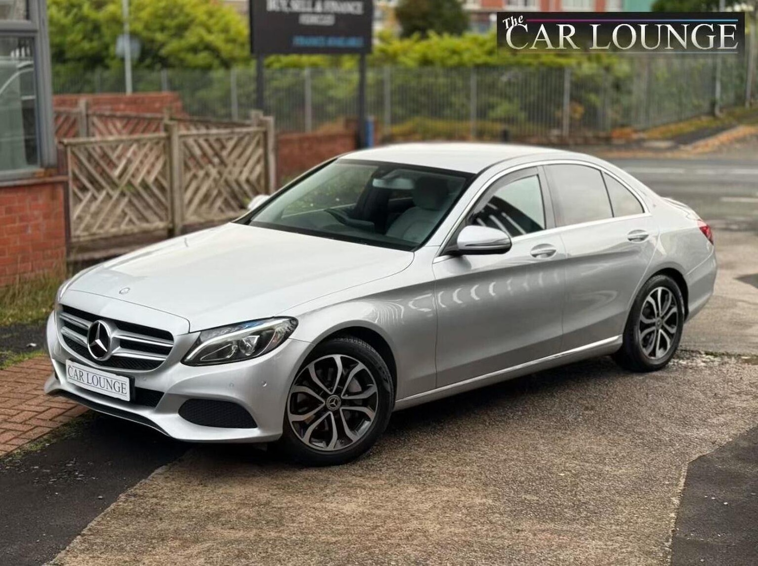 Used Mercedes-Benz C Class 2016 for sale - 76455511: Photo 2