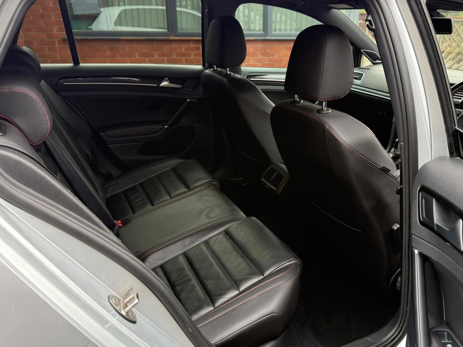 Used Volkswagen Golf 2016 for sale - 77807108: Photo 15