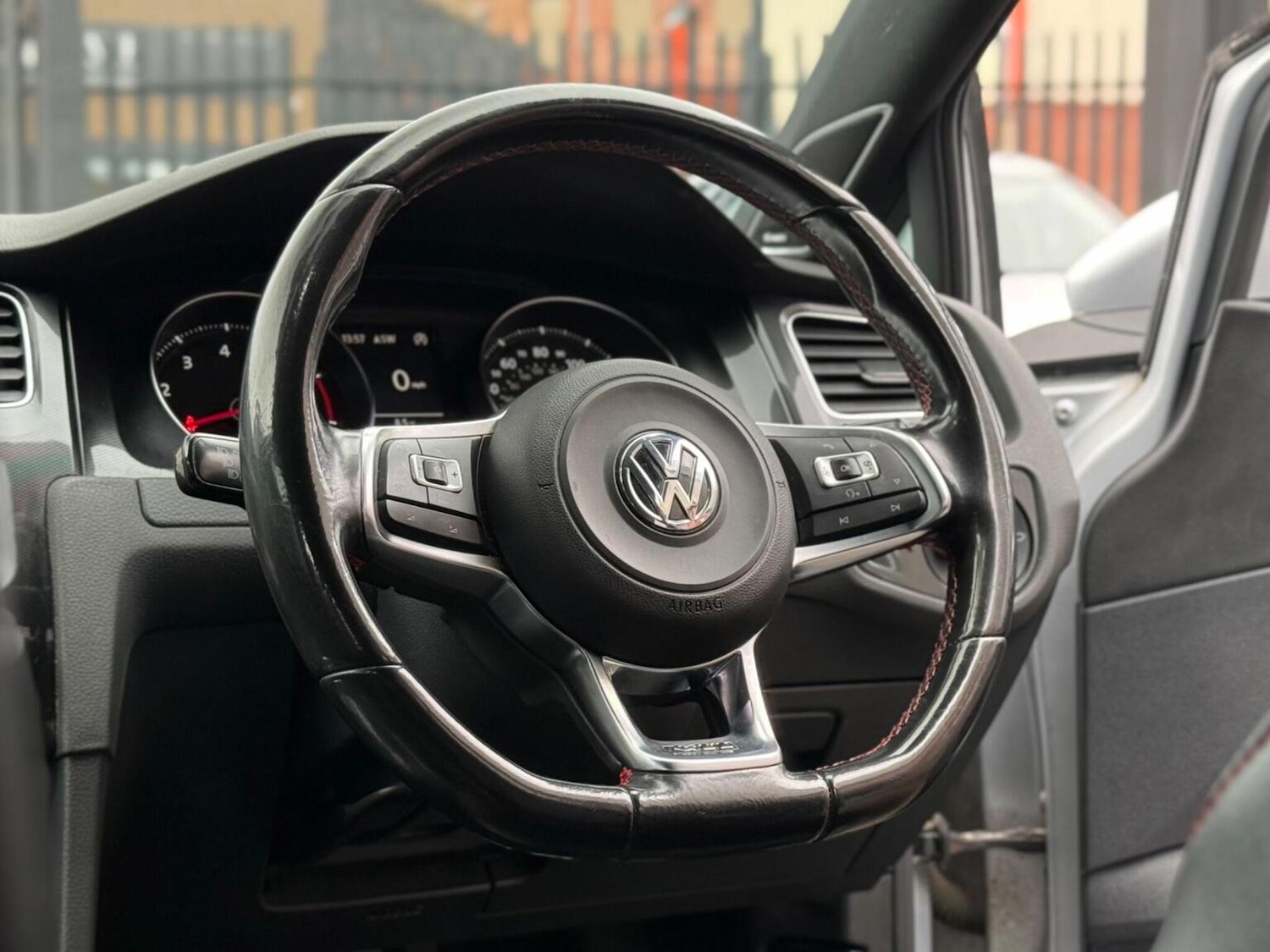 Used Volkswagen Golf 2016 for sale - 77807108: Photo 20