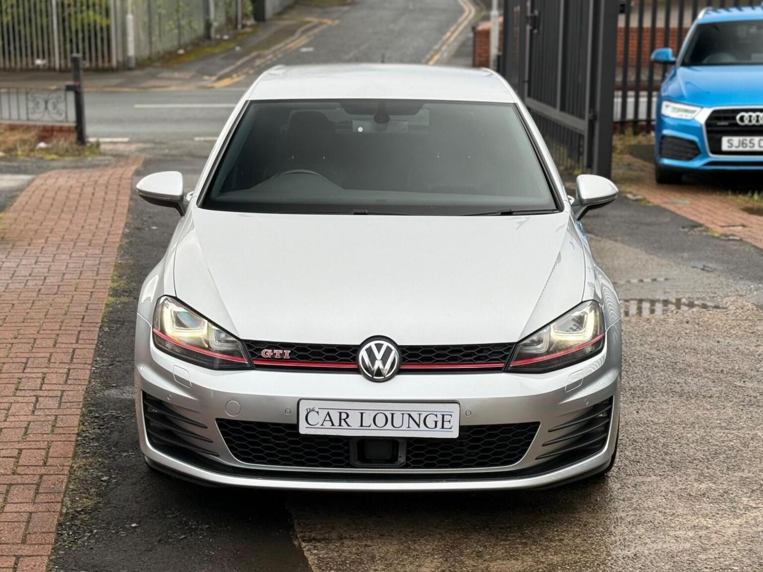 Used Volkswagen Golf 2016 for sale - 77807108: Photo 3