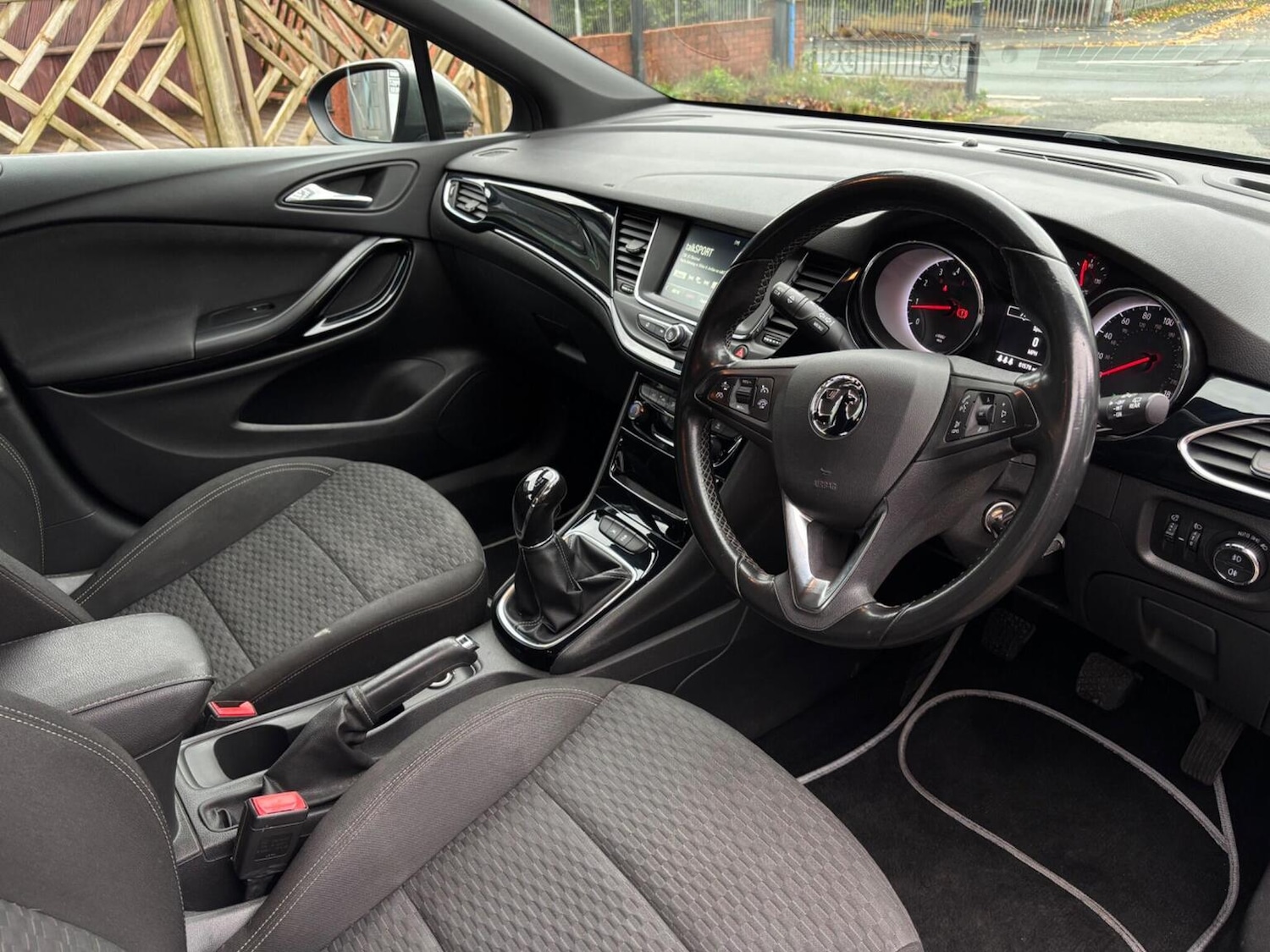 Used Vauxhall Astra 2017 for sale - 76547950: Photo 4