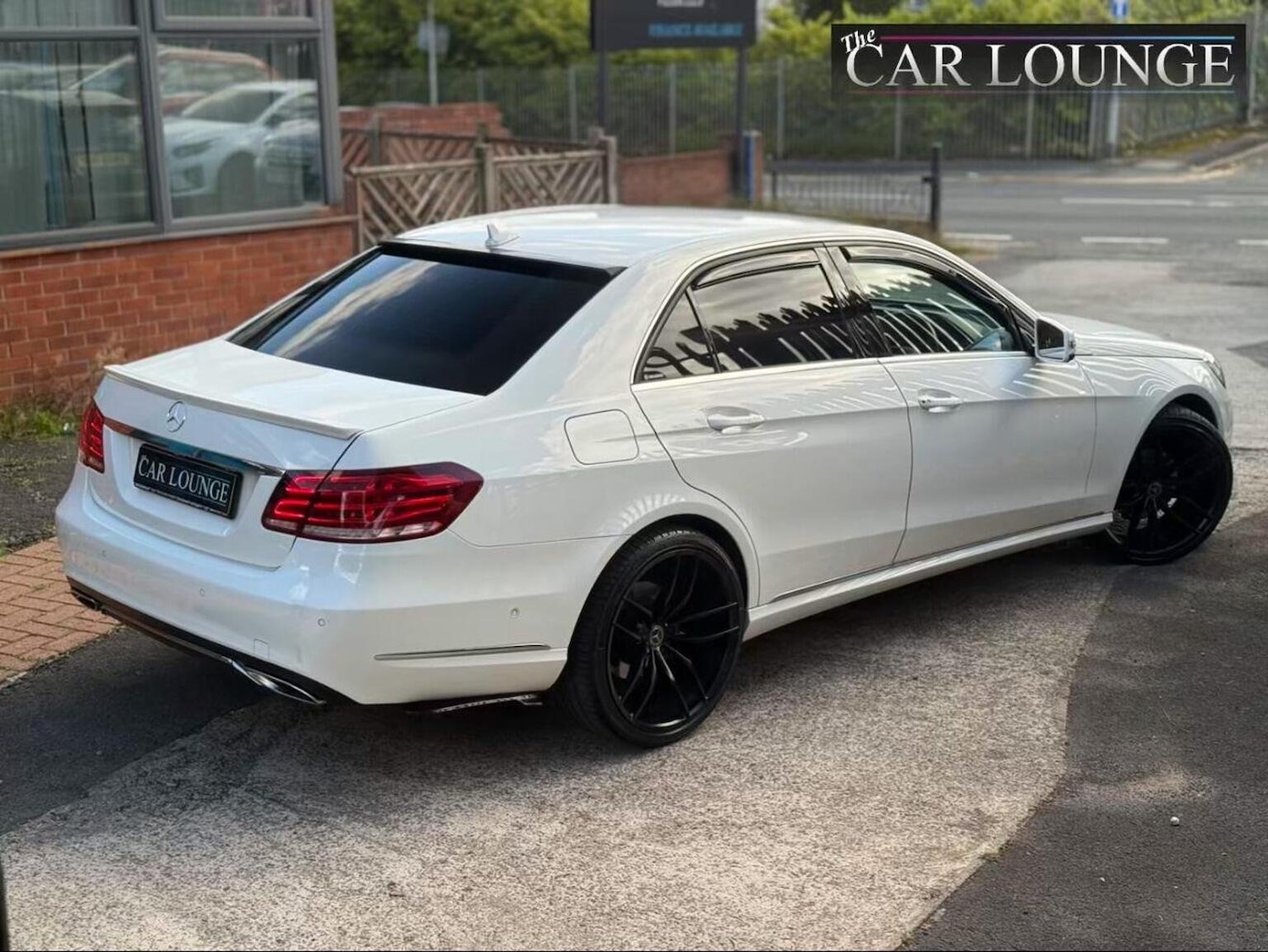 Used Mercedes-Benz E Class 2014 for sale - 76666083: Photo 1