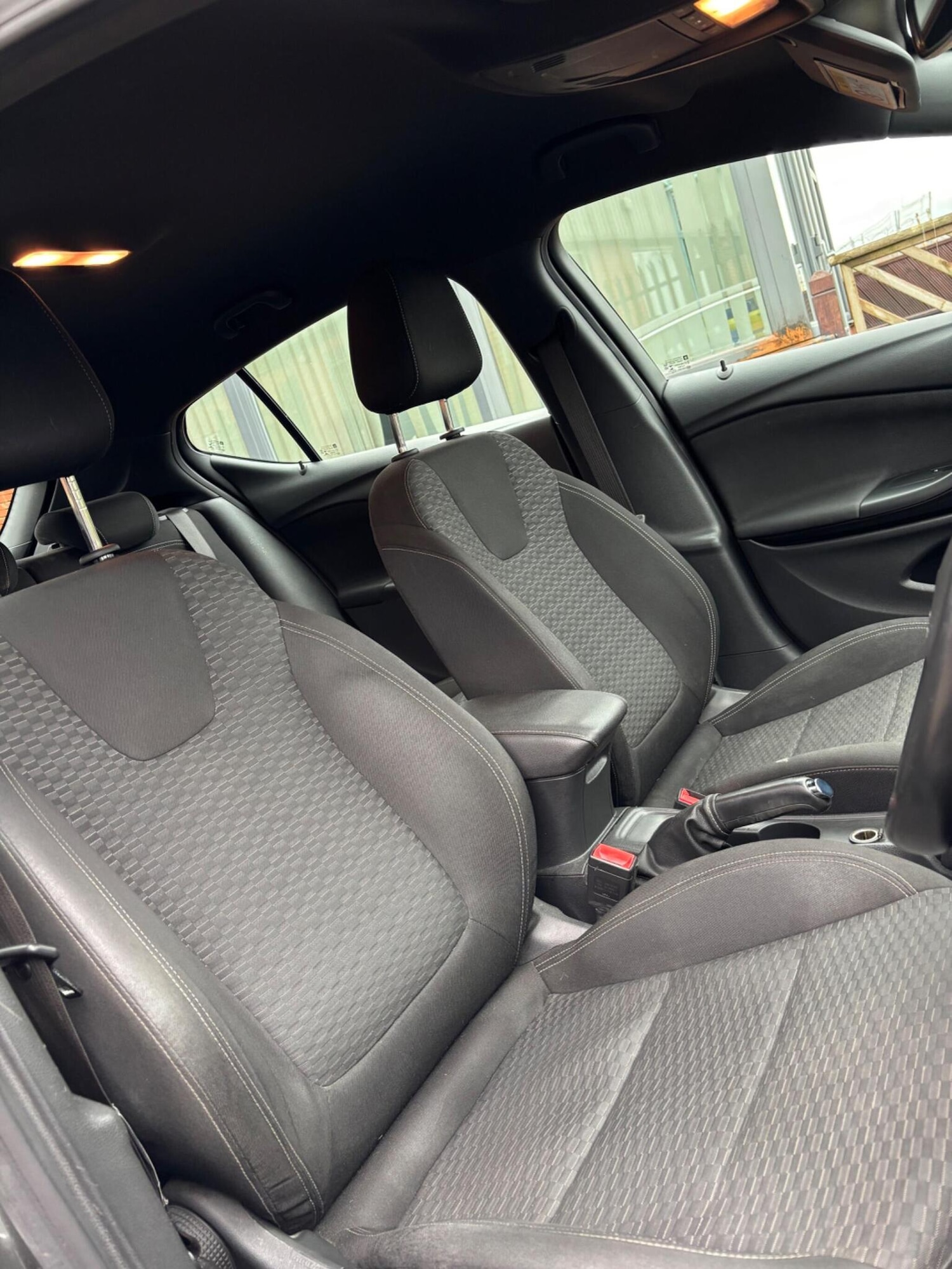 Used Vauxhall Astra 2017 for sale - 76699256: Photo 6